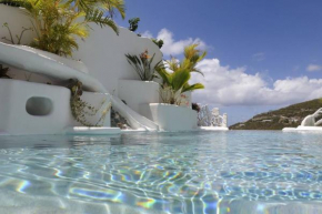 Your oasis with spectacular views and private pool